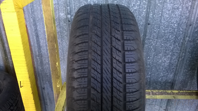 Good Year Wrangler HP 111V