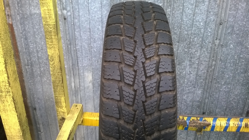 Kumho PowerGrip KC11 110Q