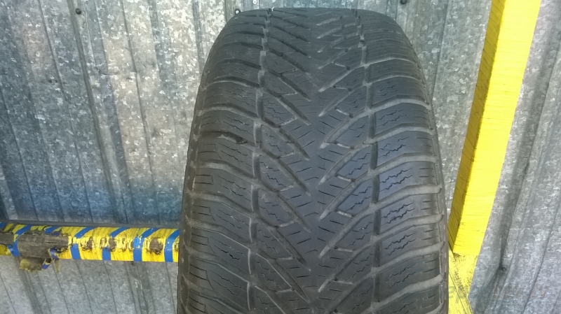 Good Year UltraGrip GW-03 RSC 92H