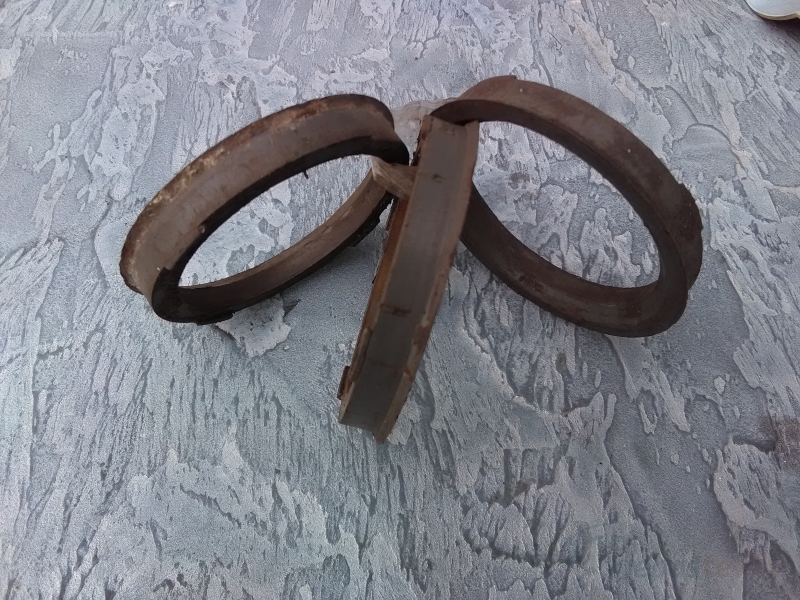 Centrējošais gredzens no 73.1 uz 60.1 (3 gab) 