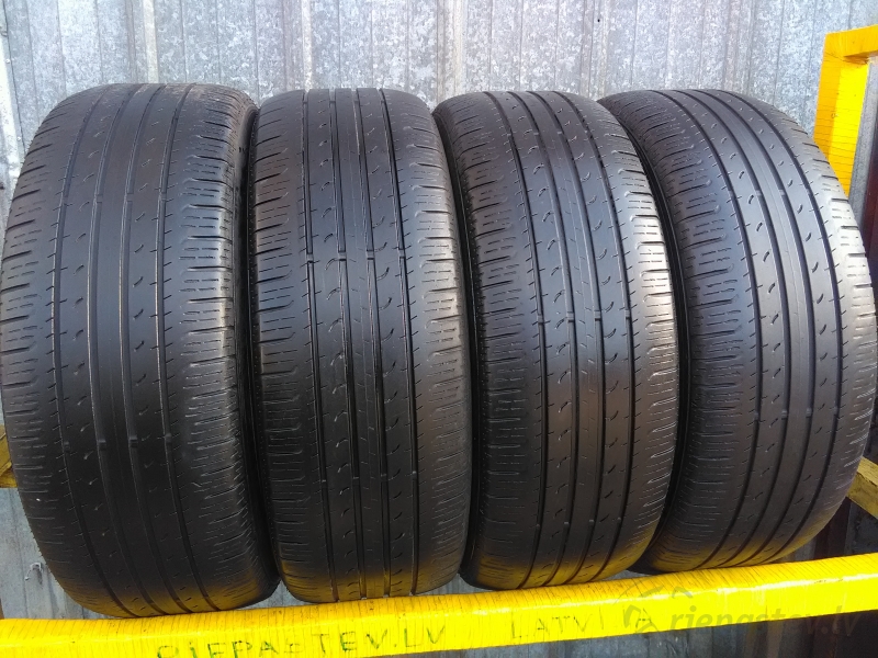 Good Year Efficient Grip 4x4 99V