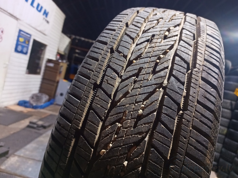 Continental Cross Contact LX2 111T