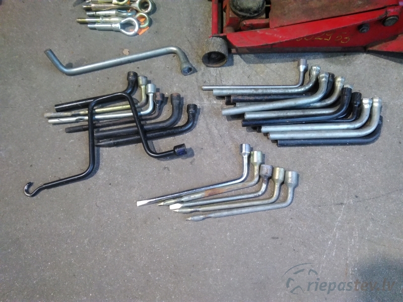 Atslēga riteņa , 21mm 