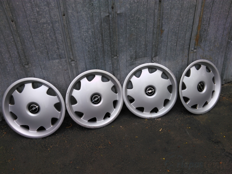 Opel dekorativie diski(uzlikas) 