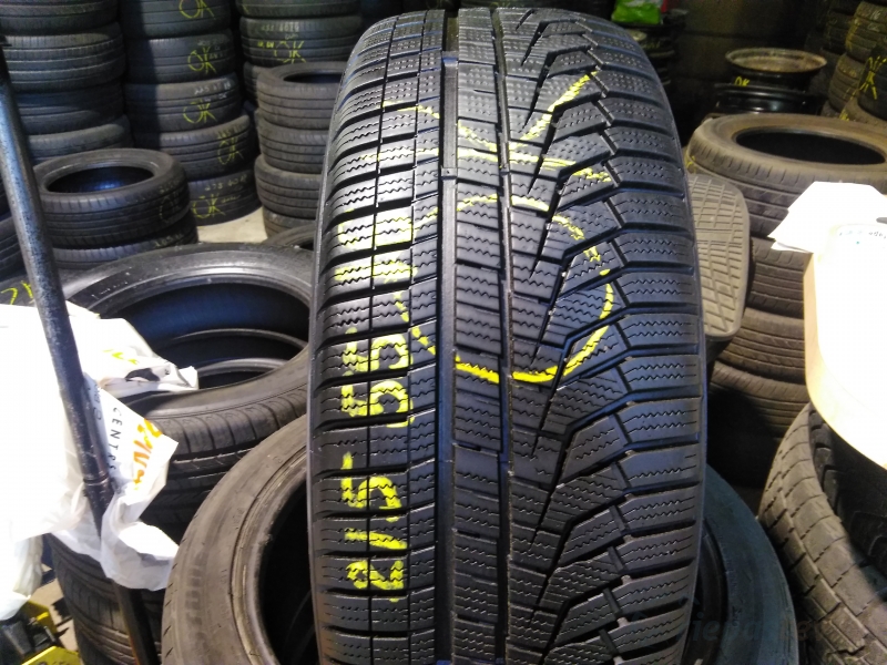 Hankook Winter I'Cept Evo 2 93H