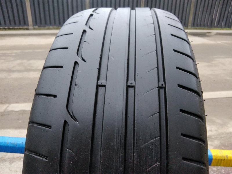 Dunlop Sport Maxx RT 96W