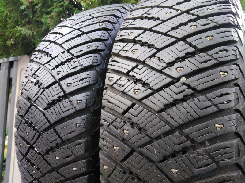 Good Year Ultra Grip Ice Arctic 