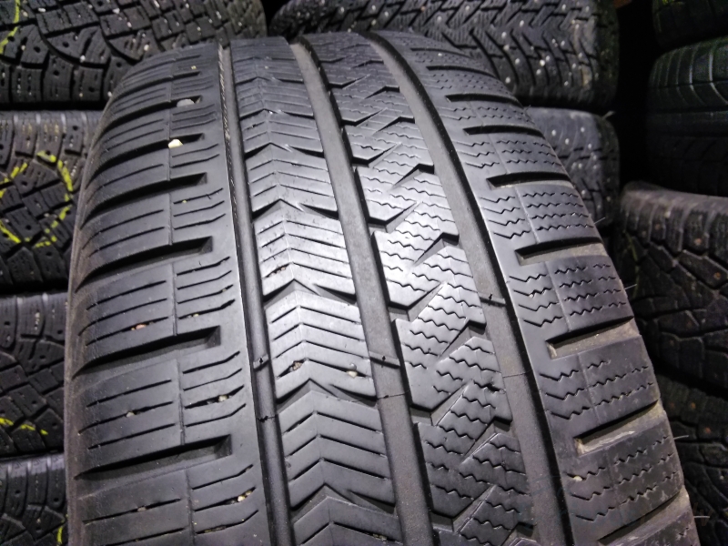 Vredestein Quatrac 5 98Y