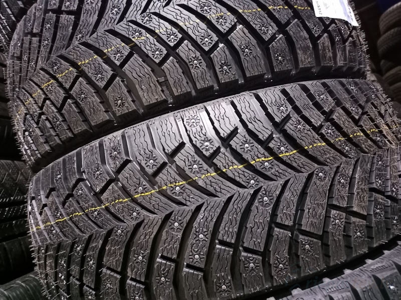 Michelin X-Ice North 4 
