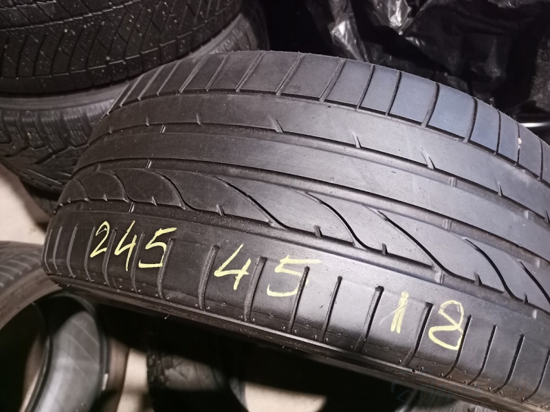 Bridgestone Potenza RE050A 96W