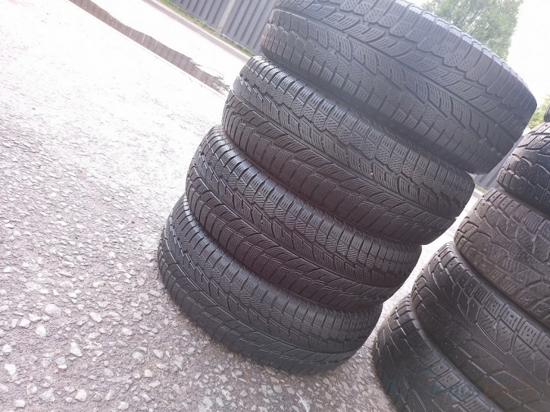 Powertrac Snowtour Van 115R