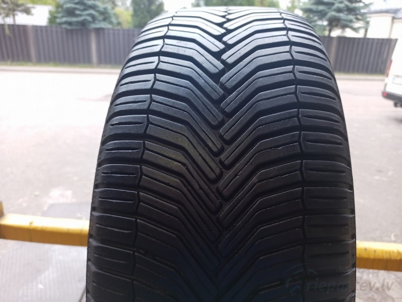 Michelin Cross Climate 98V