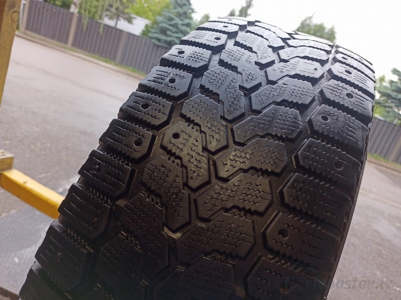 Yokohama Ice Guard F-700Z 103Q