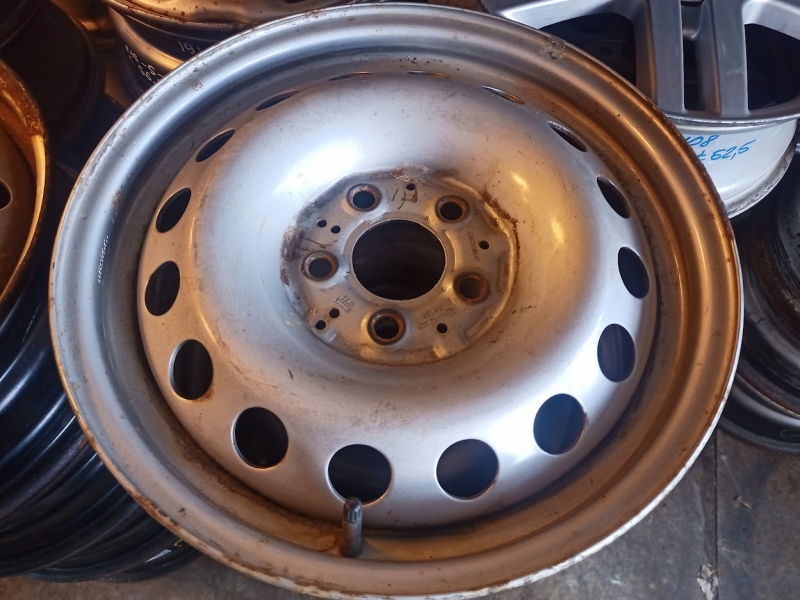 Mercedes tērauda diski 