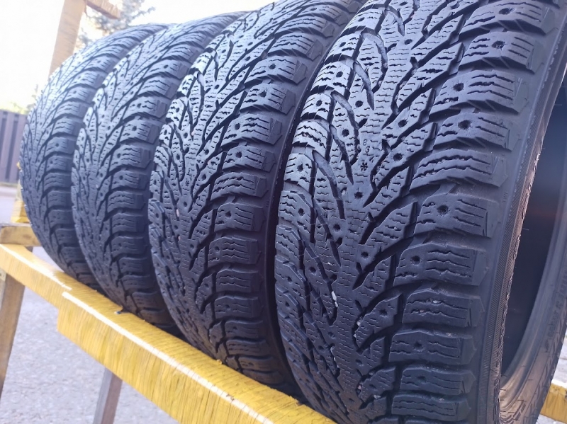 Nokian Hakkapeliitta 9 SuV 103T