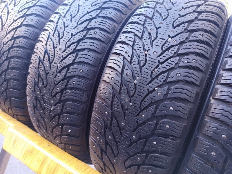 Nokian Hakkapeliita 9 Suv 103T