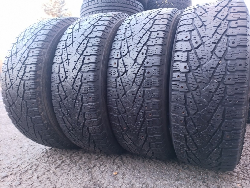 Nokian Hakkapeliitta C3 121R