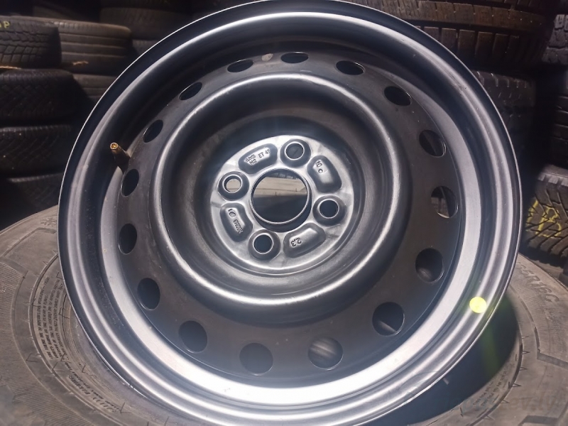 Toyota tērauda diski 