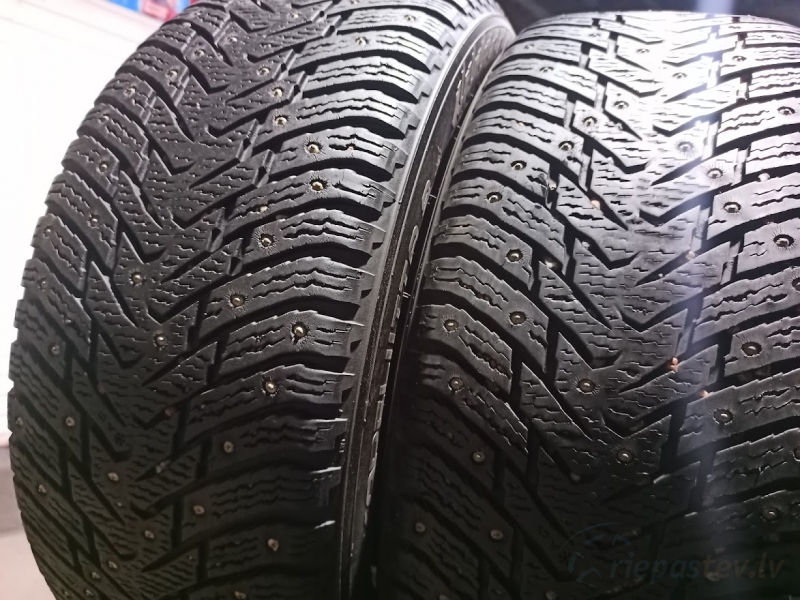 Nokian Hakkapeliitta 8 99T