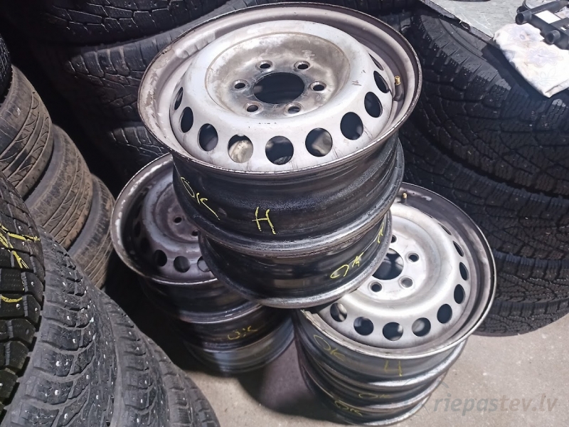 Mercedes, Volkswagen tērauda diski 