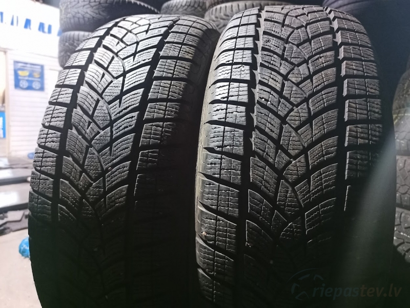 Good Year Ultra Grip Ice Suv 103T