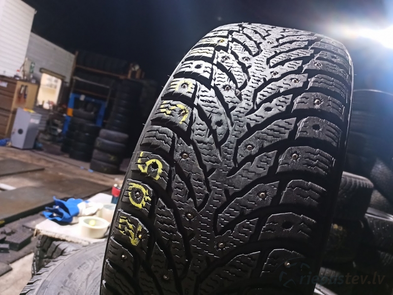 Nokian Hakkapeliitta 9 94T