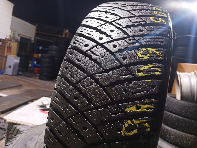 Good Year Ultra Grip Ice Arctic 96T