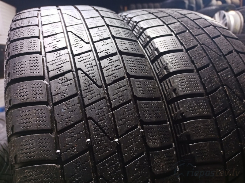 Hankook Winter I'Cept IZ 84T