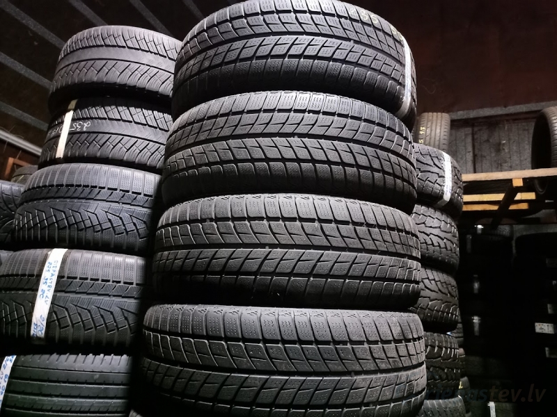 Hemisphere Arctic HW505 105V