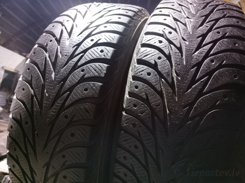 Yokohama Ice Guard IG35 102T