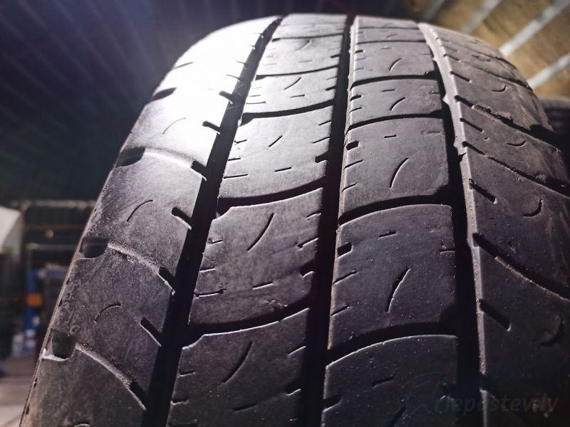 Good Year Cargo Marathon 112R