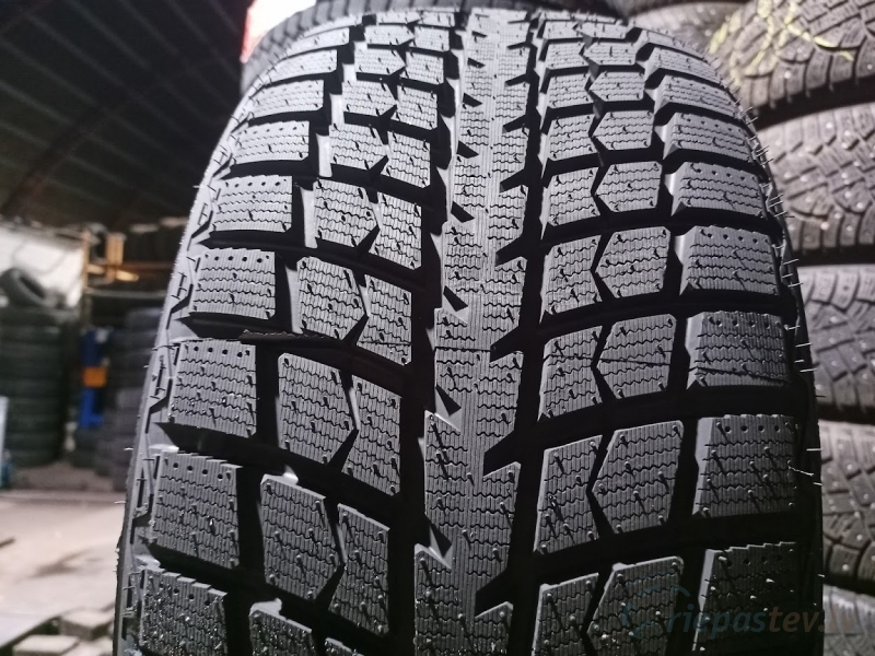 Leao Winter Ice I-15 Suv 94T