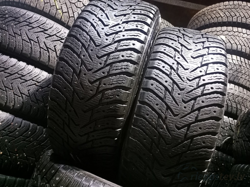 Nokian Hakkapeliitta 8 SuV 111T