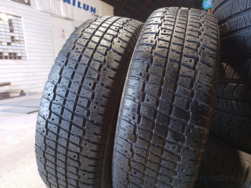 Cooper Wheather-Master S/T 105S