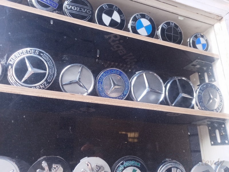 Mercedes DISKU VIDIŅI 