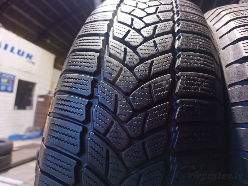 Firestone Winterhawk 3 95T