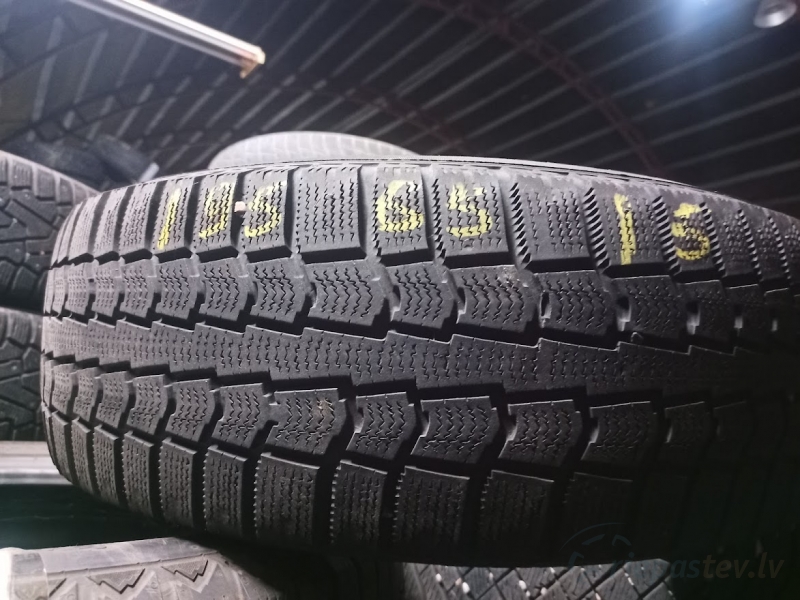 Pirelli Icecontrol Winter 95T