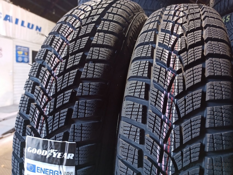 Good Year Ultra Grip Ice 2+ 88T