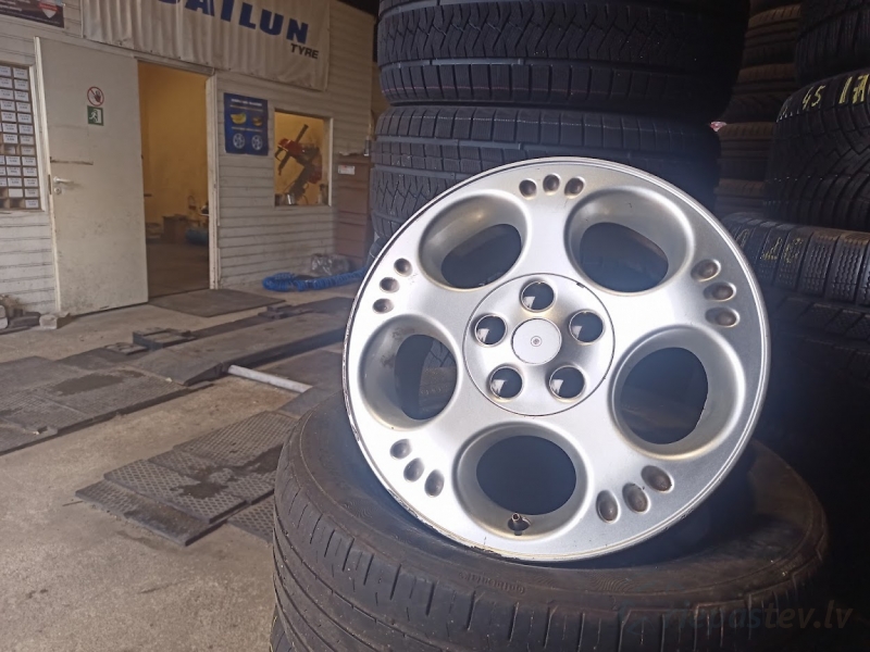 Chrysler, Dodge, Eagle, Ford, Honda, Hyundai, Infinity, Isuzu, Kia, Mazda, Mitsubishi, Nissan, Plimouth, Renault, Toyota Lietais disks(1gab) 