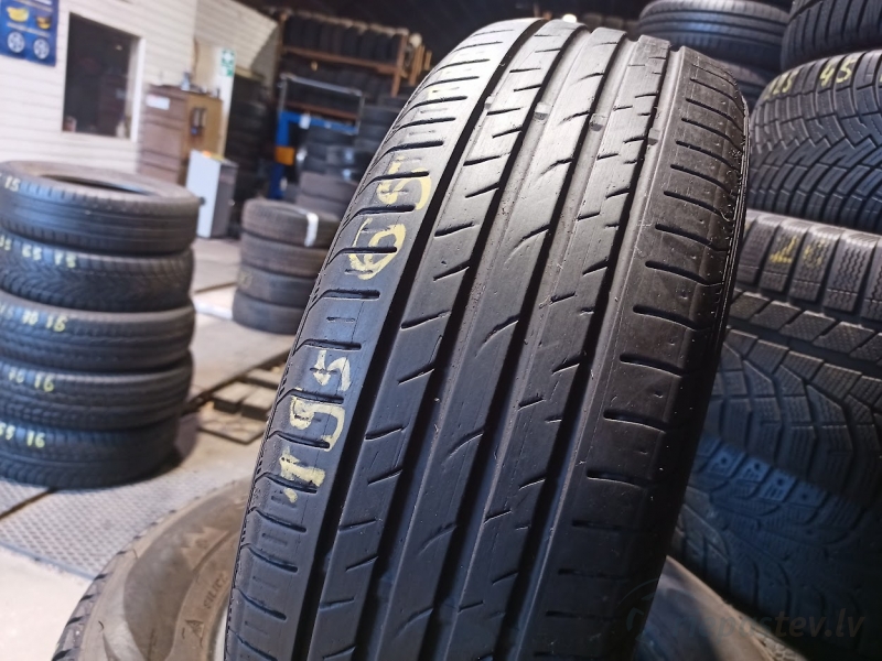 Roadstone N'Fera SU4 95T