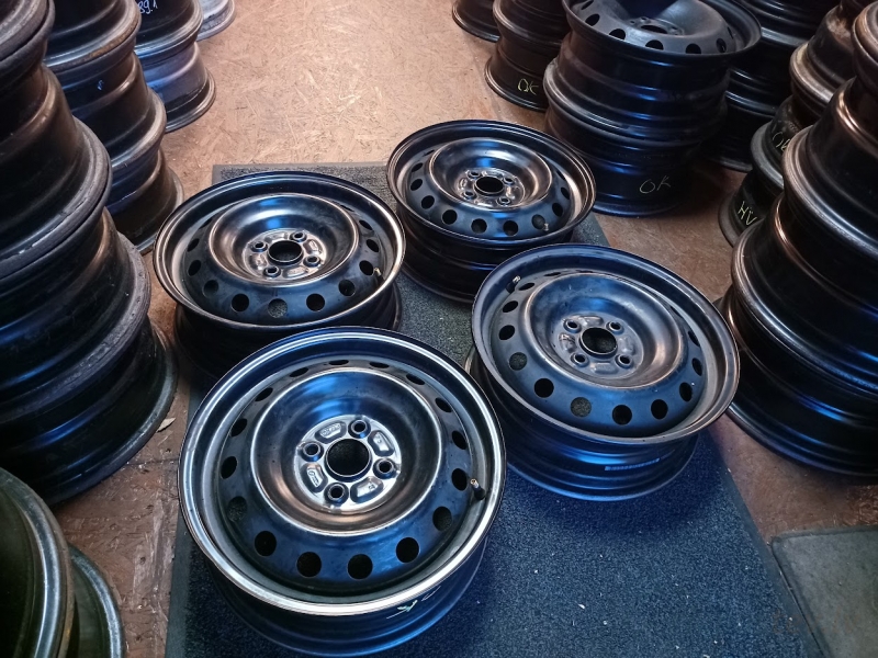 Toyota, Hyundai tērauda diski 