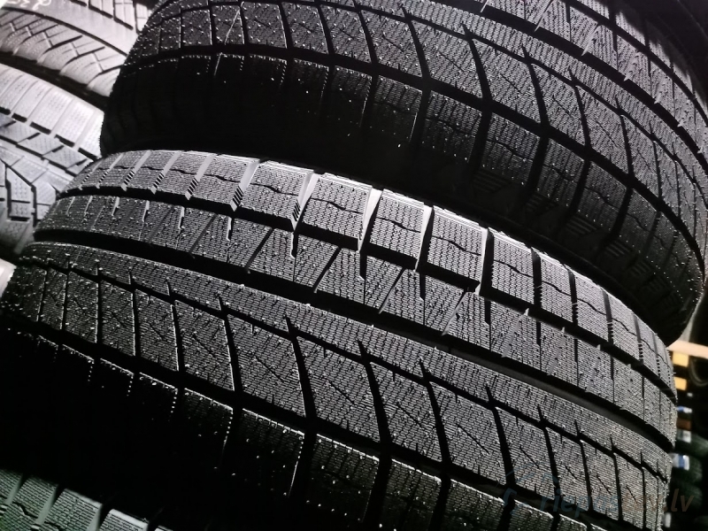 Sailun Ice Blazer Arctic Evo 102V