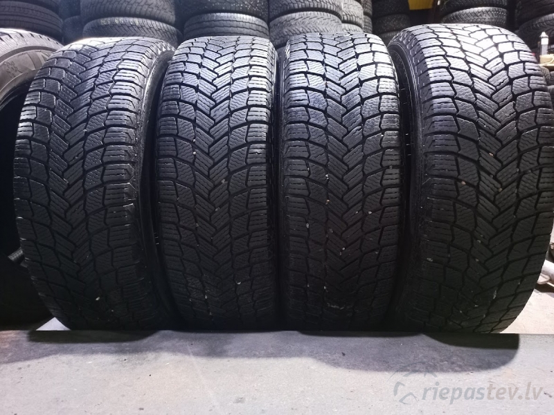 Michelin X-Ice Snow 100T