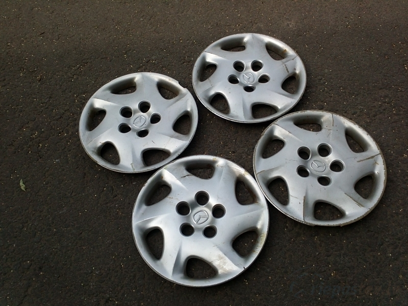 Mazda dekorativie diski 