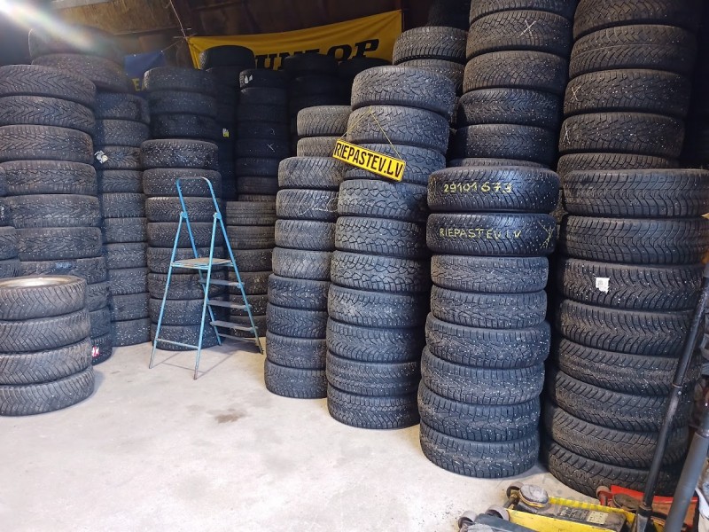 Continental Ice Contact 2 97T