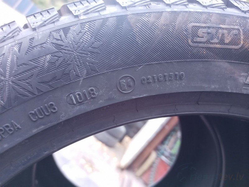 Continental Ice Contact 2 SuV DOT 18 110T