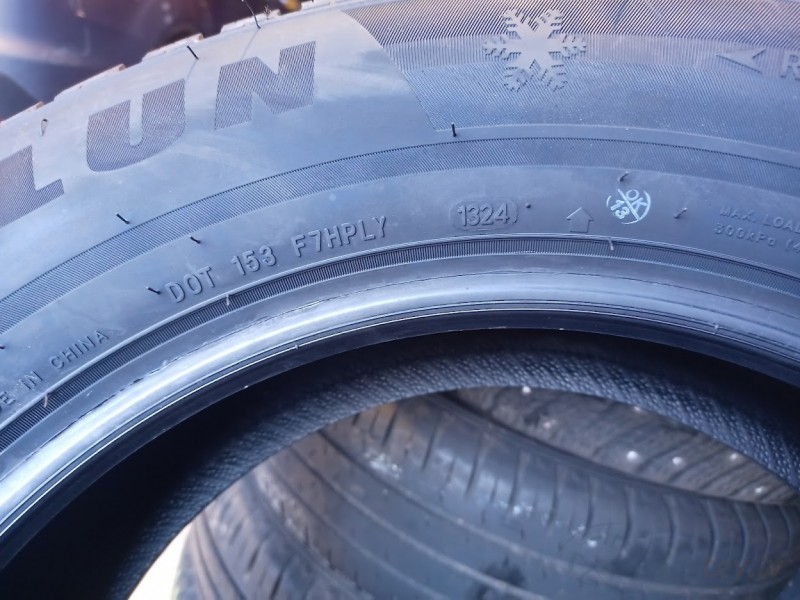 Sailun Ice Blazer WST1 99T