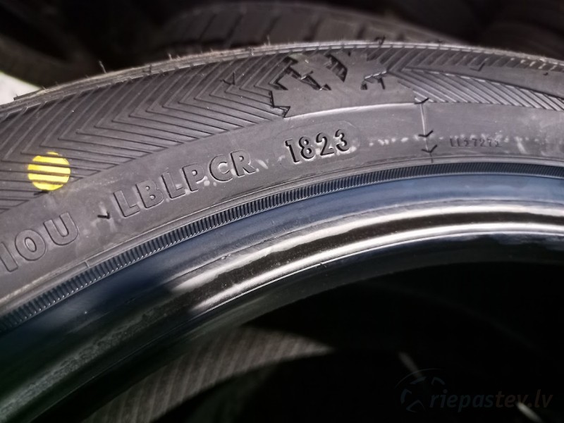 GreenMax Winter Ice I-15 Suv 102T