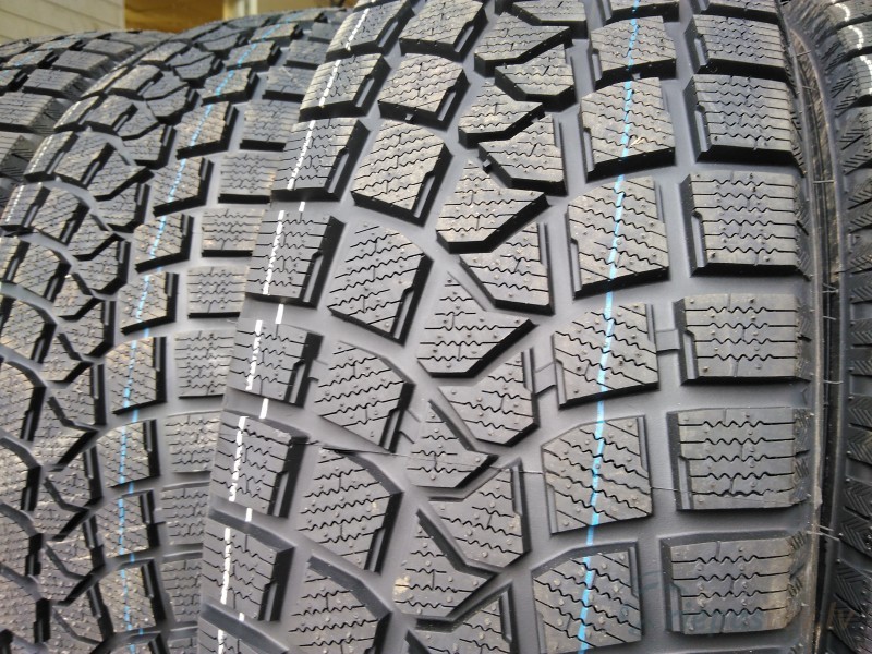 Mazzini Snowleopard LX 112T