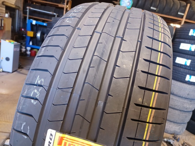 Pirelli P Zero Sport(PZ4) 